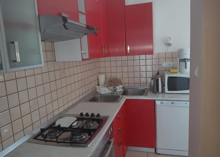 Luka Apartament Palit